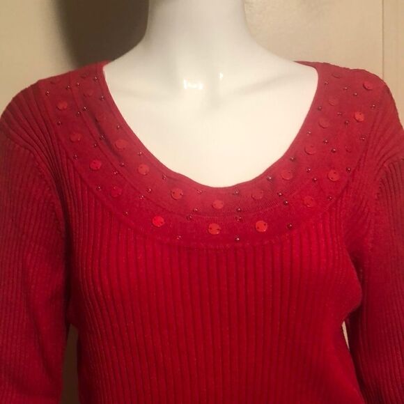 R-Q-T Top   - Picture 2 of 5